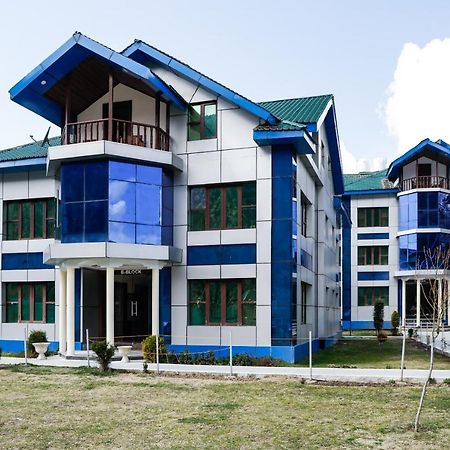 Отель Pahalgam Retreat Экстерьер фото
