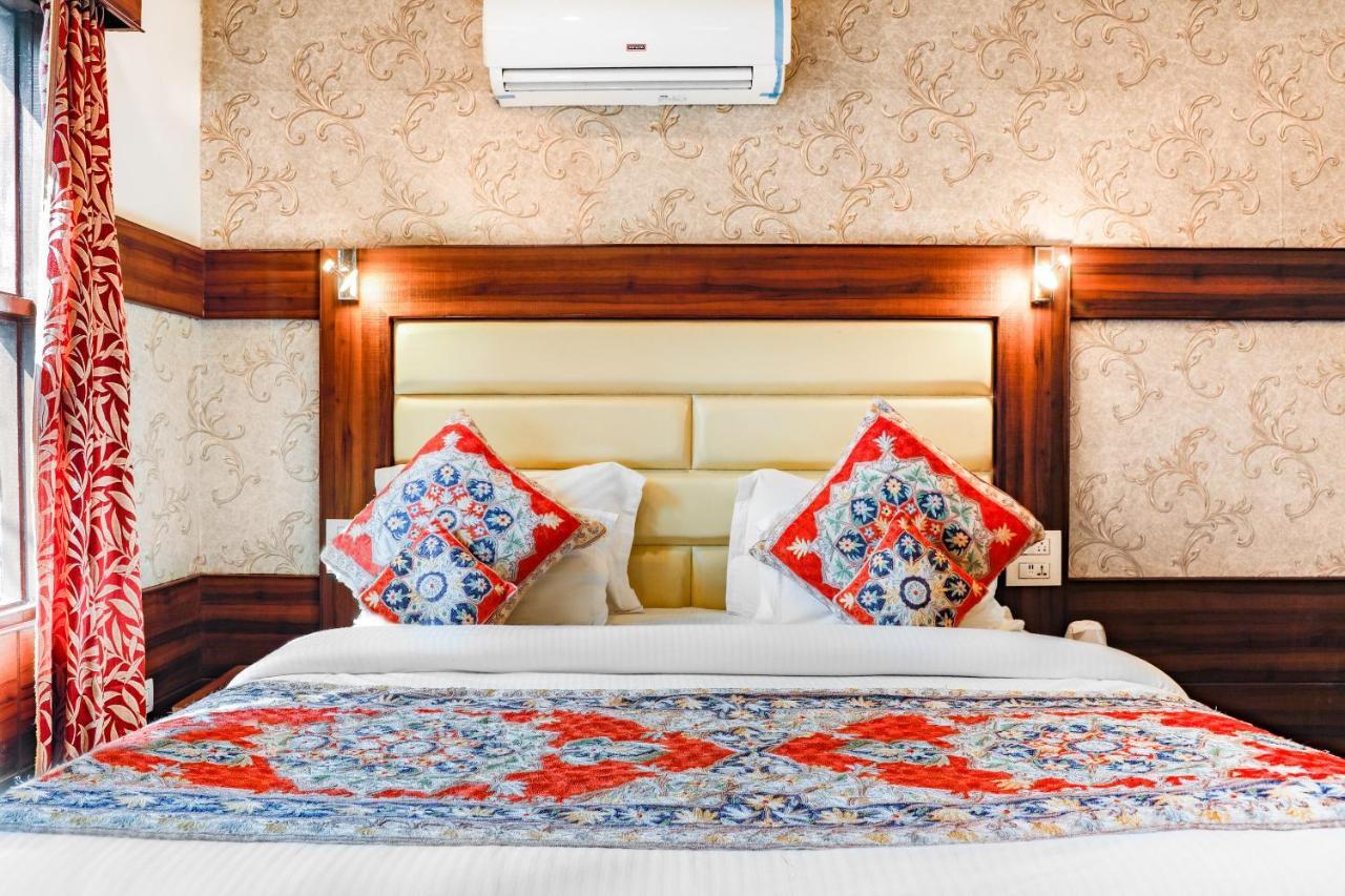 Отель Pahalgam Retreat Экстерьер фото